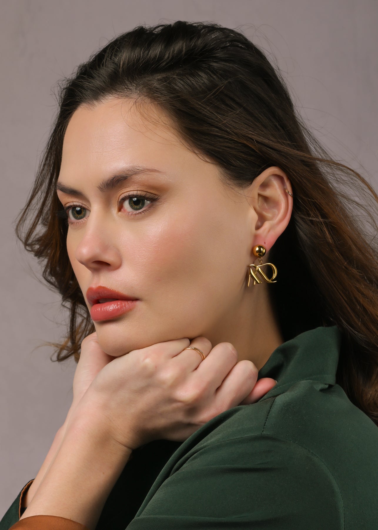 Les boucles d'oreilles Medessey/plaquées or 18 K